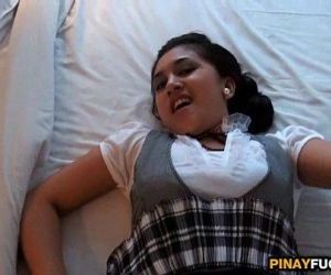 Filipina Ashley Blows A White Tourist - 5 min HD
