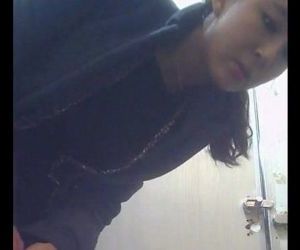 Spycam young girl pissing - 1 min 29 sec