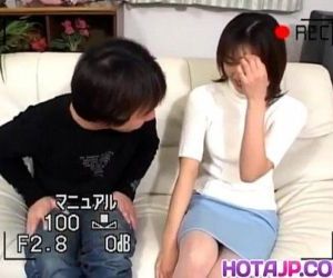 Hitomi gets sucked cock in hairy slit doggy - 10 min